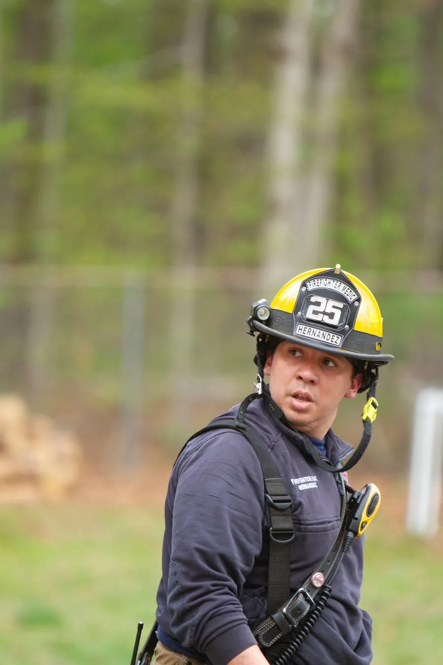 Protective helmet for emergency and tactical use